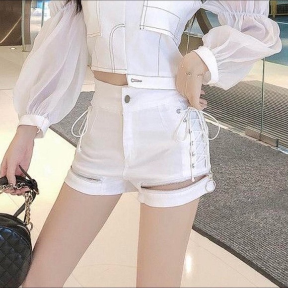 Pants - Lace up Jean shorts with zippers